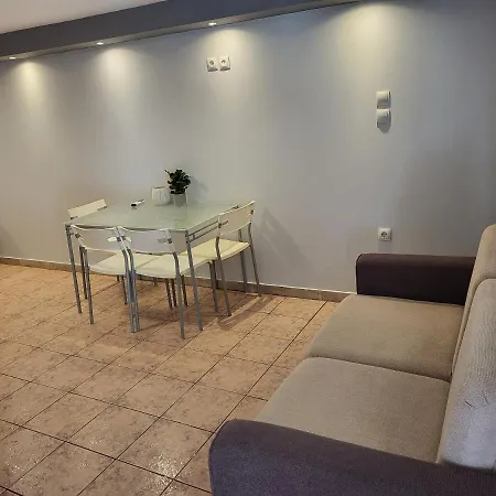 Urban Studio Apartment *