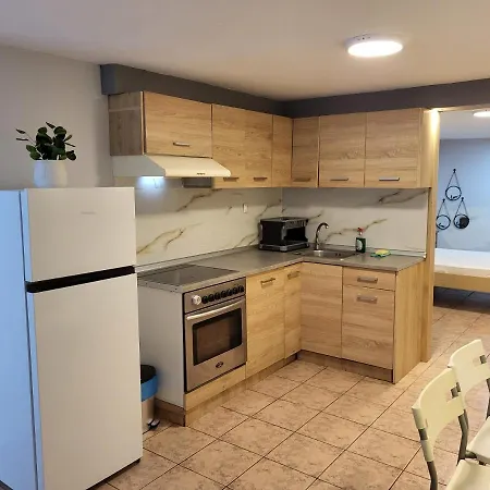Urban Studio Apartment *